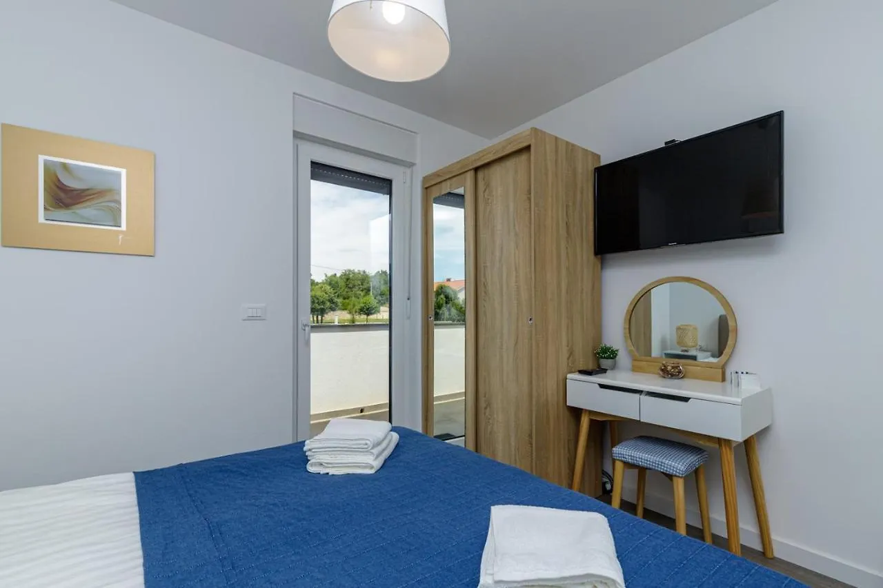 Sabena Apartment With Private Whirlpool Porec