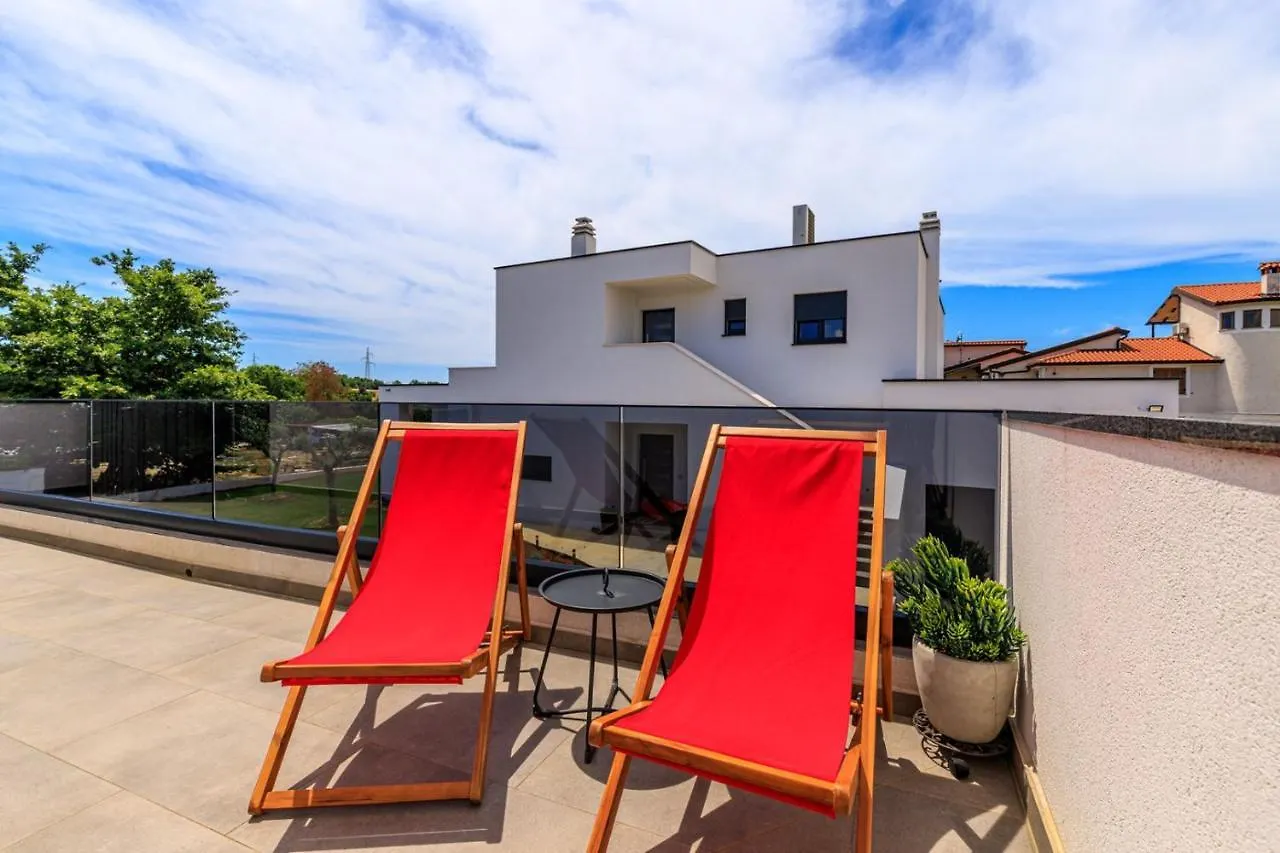 Sabena Apartment With Private Whirlpool Porec