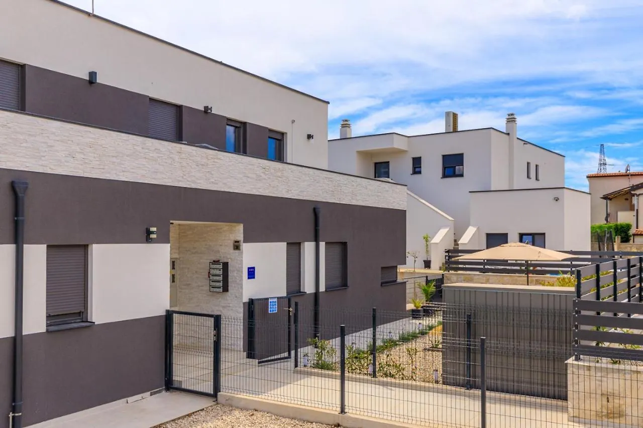 Sabena Apartment With Private Whirlpool Porec Croatia